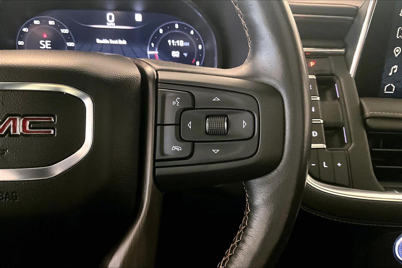 Used 2022 GMC Yukon AT4 AWD/4WD image 24