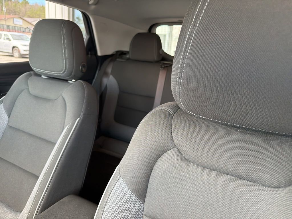 Used 2025 Chevrolet TrailBlazer LT w/ Driver Confidence Package image 19