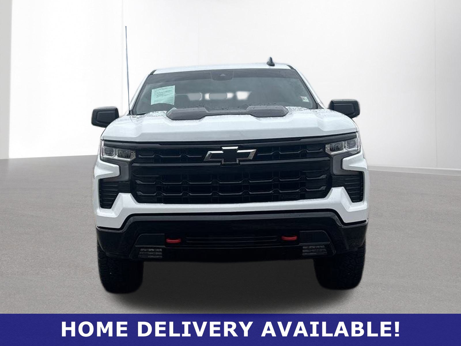 Used 2024 Chevrolet Silverado 1500 LT Trail Boss w/ Convenience Package II image 2