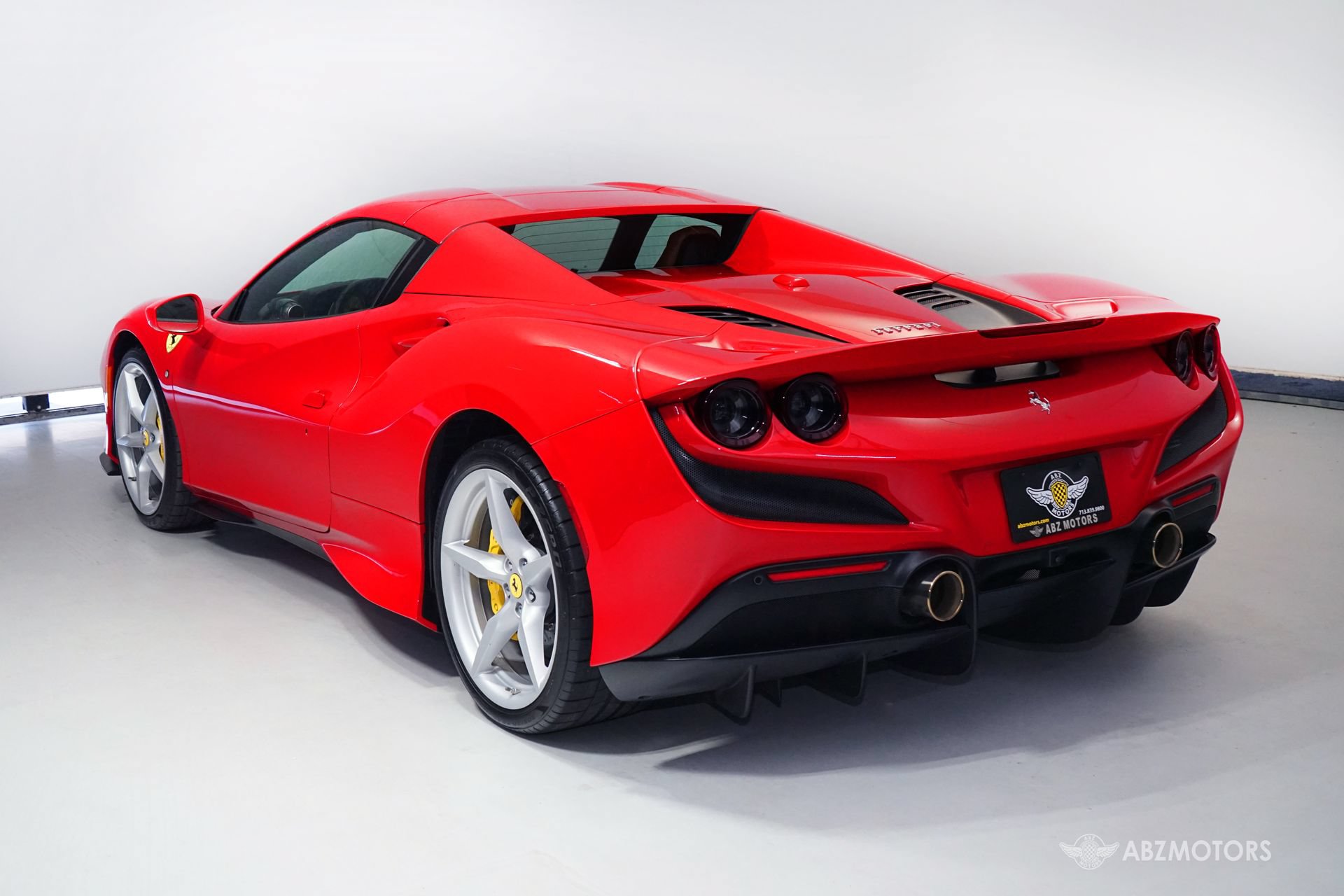 Used 2021 Ferrari F8 Tributo RWD image 6