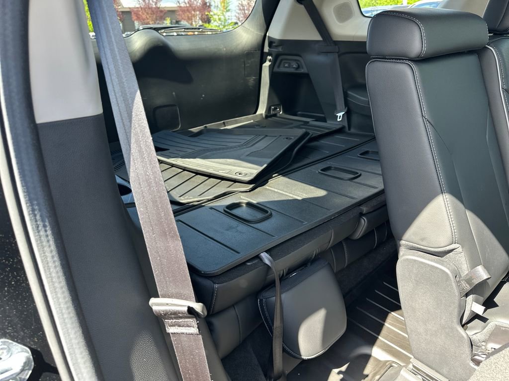 Used 2025 Honda Pilot Elite image 16