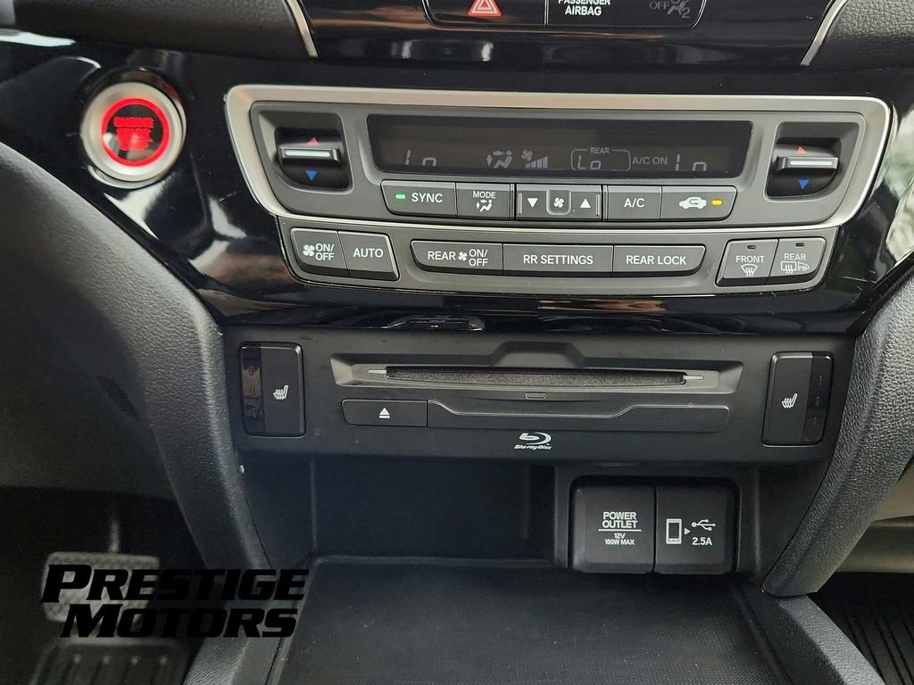 Used 2021 Honda Pilot Touring image 11
