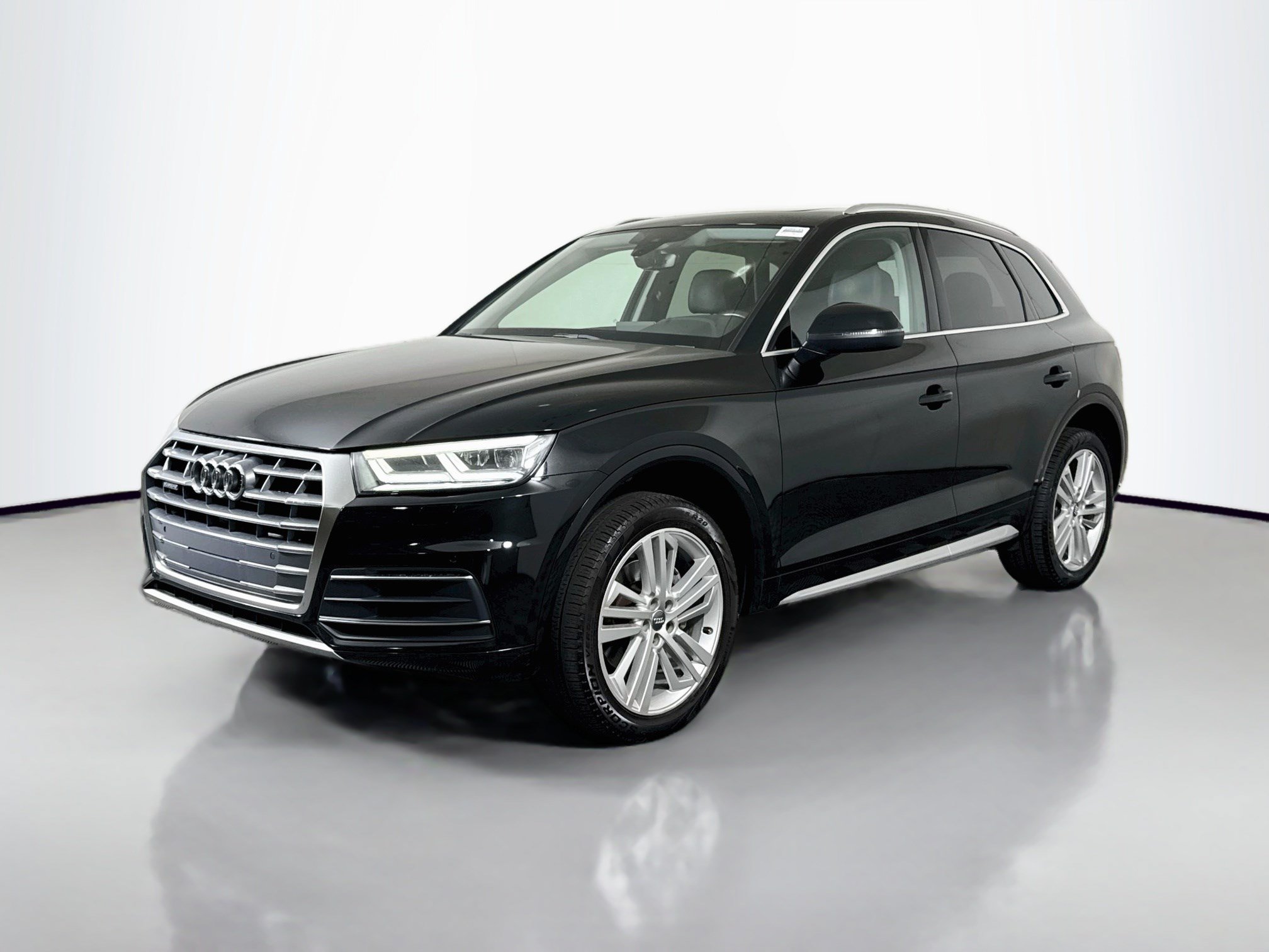 Used 2018 Audi Q5 2.0T Premium Plus w/ Premium Plus Package AWD/4WD image 4