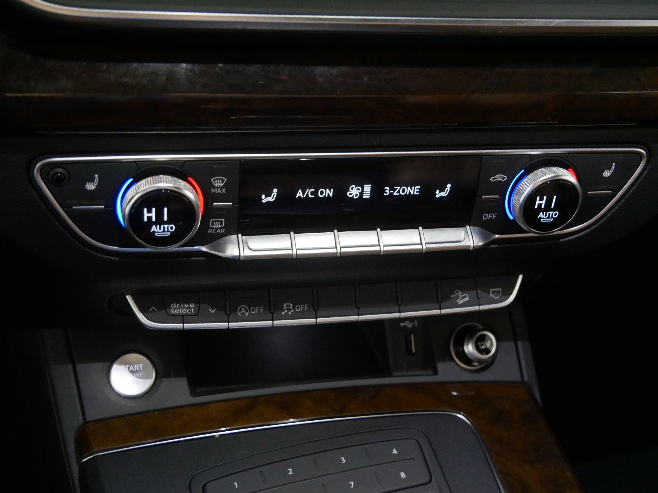 Used 2020 Audi Q5 2.0T Premium w/ Convenience Package image 23