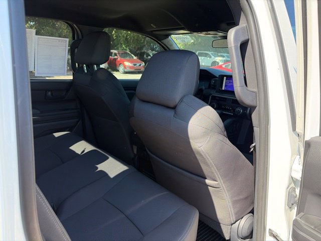 Used 2025 Toyota Tacoma SR AWD/4WD image 15