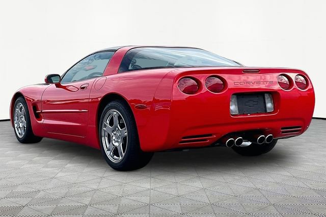 Used 1997 Chevrolet Corvette Coupe w/ Memory Pkg RWD image 4