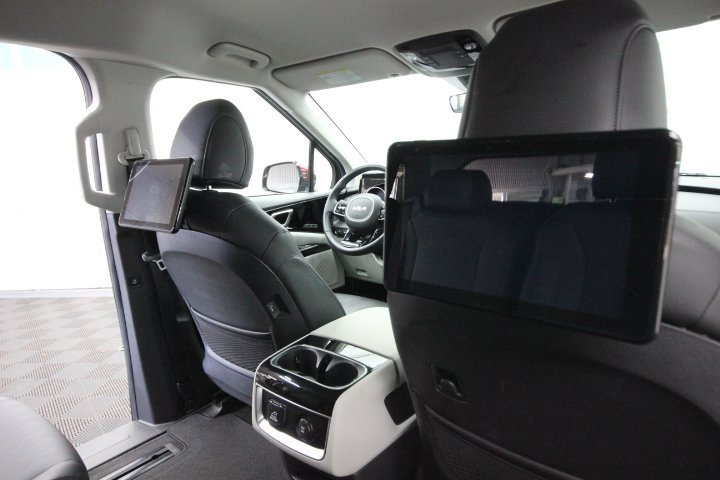 Used 2022 Kia Carnival SX image 31