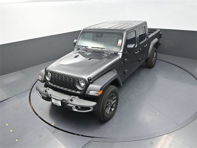New 2025 Jeep Gladiator Sport image 11