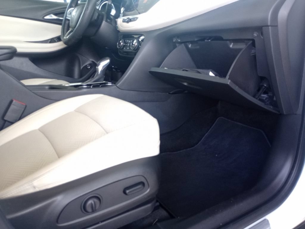 Used 2022 Buick Encore GX Essence w/ Advanced Technology Package FWD image 24