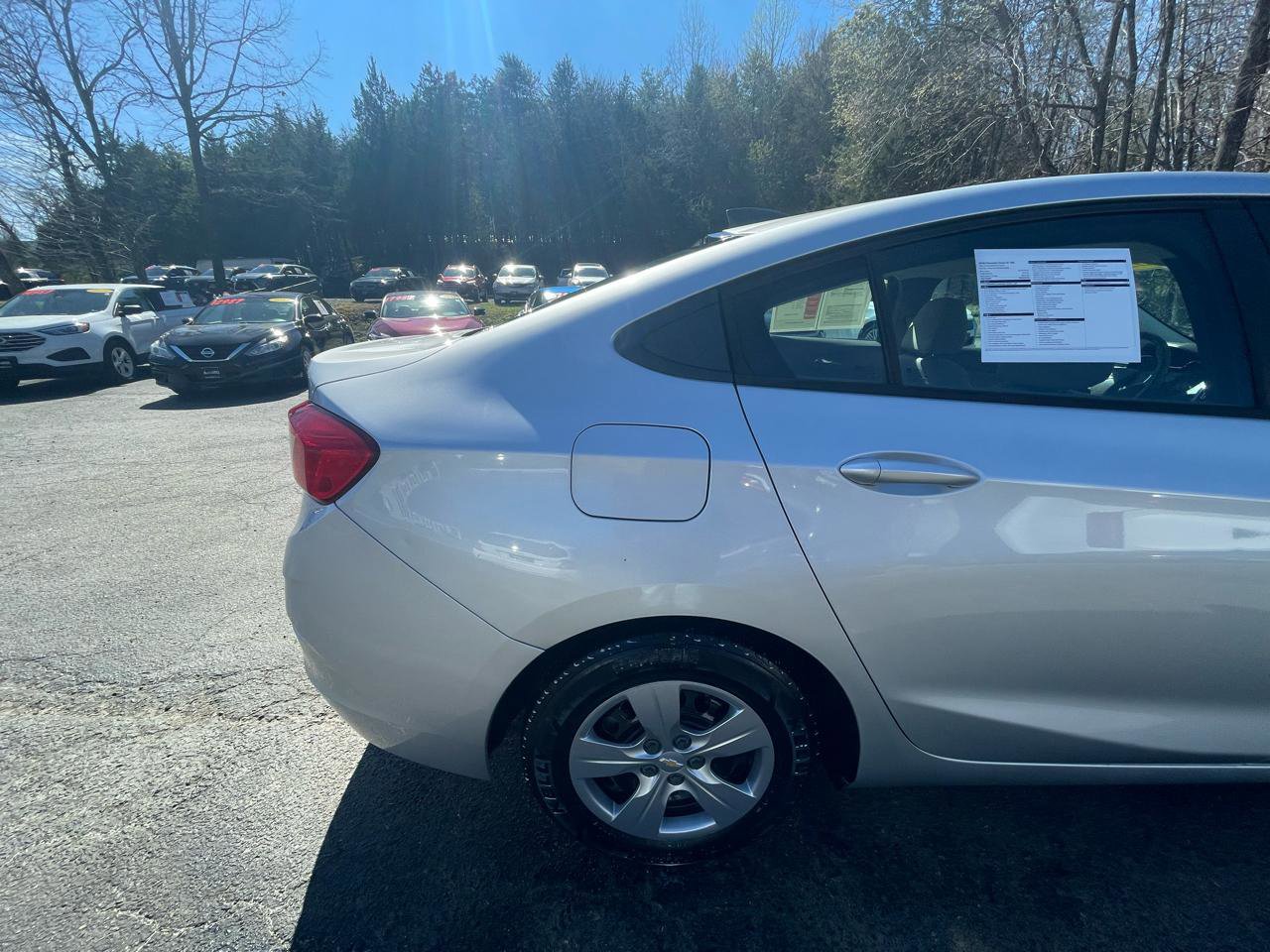 Used 2016 Chevrolet Cruze LS image 9