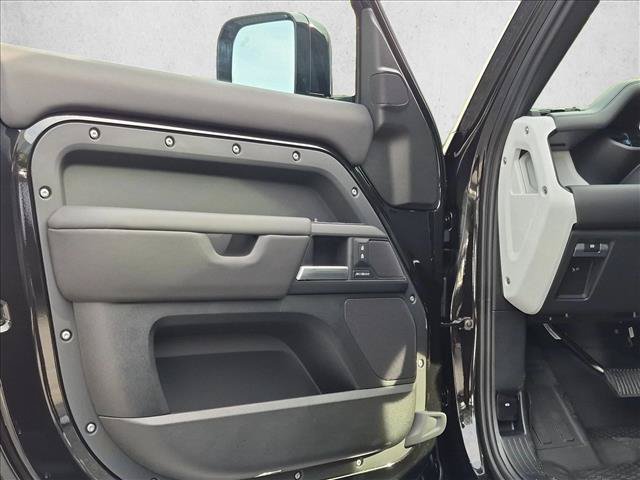 New 2026 Land Rover Defender 110 S AWD/4WD image 9