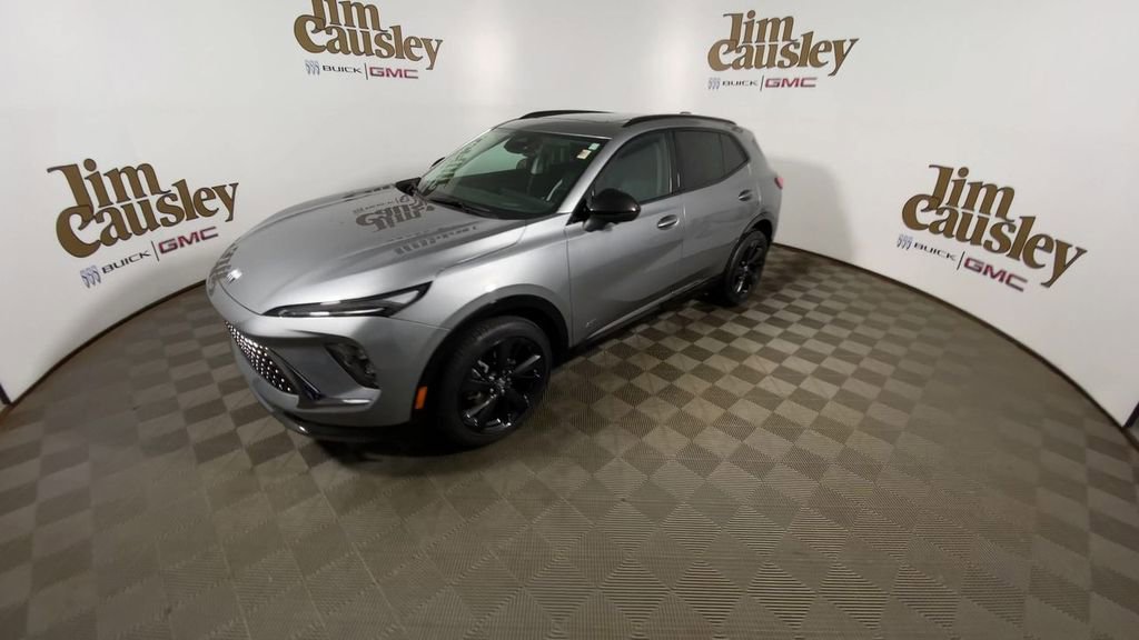 Certified 2024 Buick Envision Sport Touring image 4