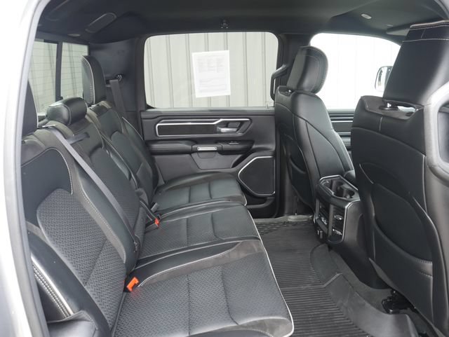 Used 2024 RAM 1500 Laramie AWD/4WD image 29