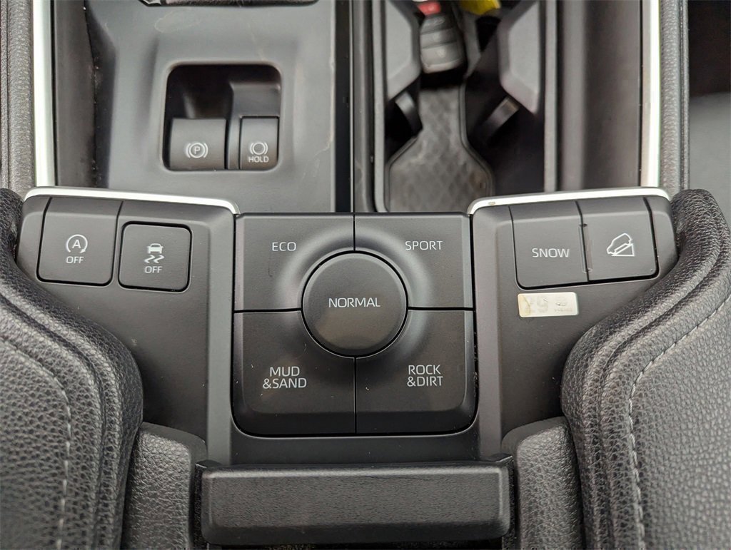 Used 2025 Toyota Grand Highlander AWD image 26