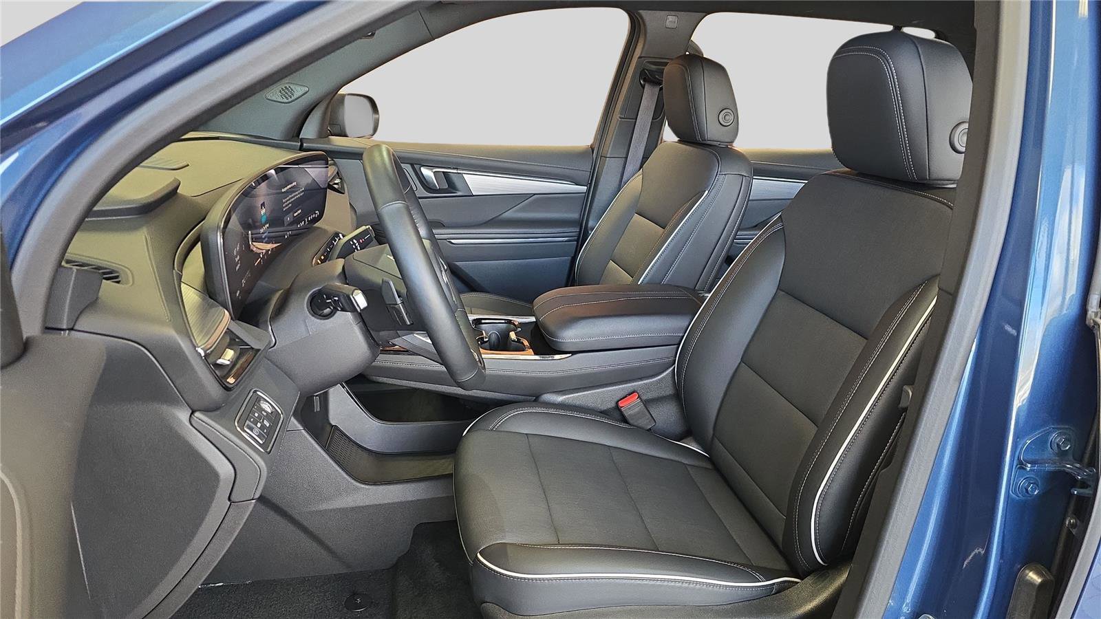 Used 2025 Buick Enclave Preferred image 11