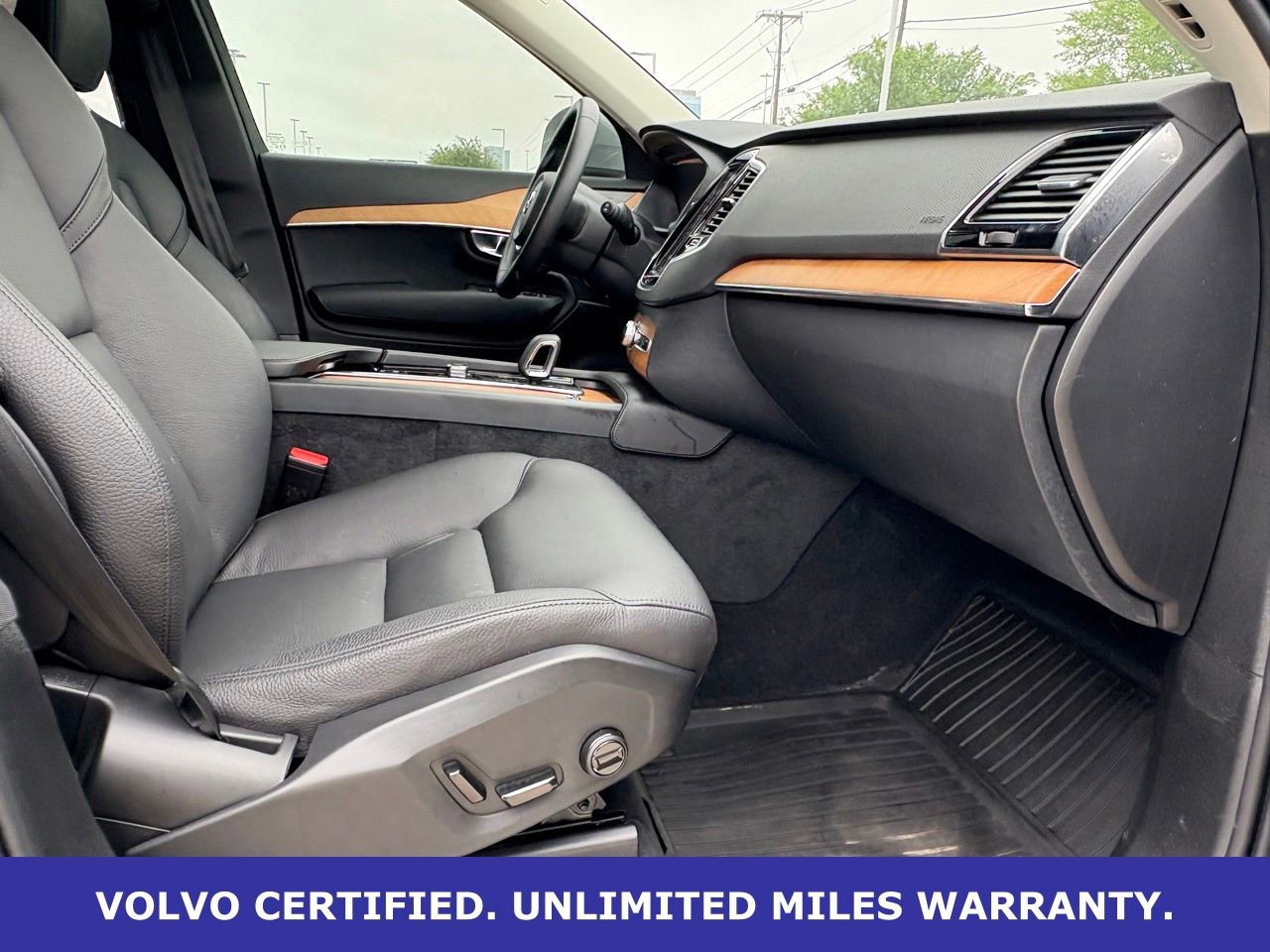 Certified 2024 Volvo XC90 T8 Plus w/ Protection Package Premier AWD/4WD image 35