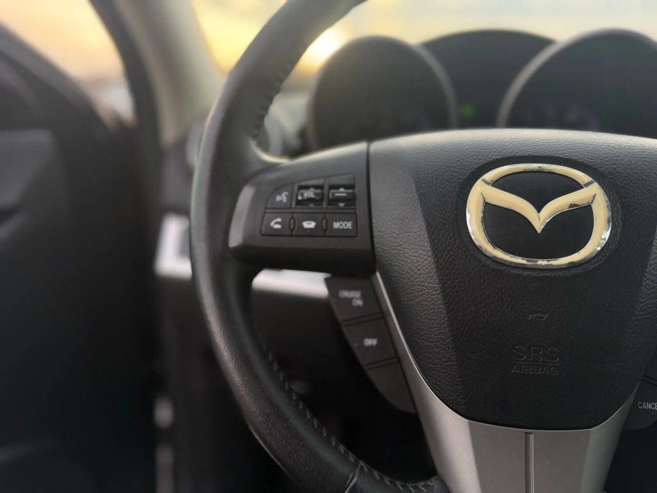 Used 2012 MAZDA MAZDA3 i Touring image 18