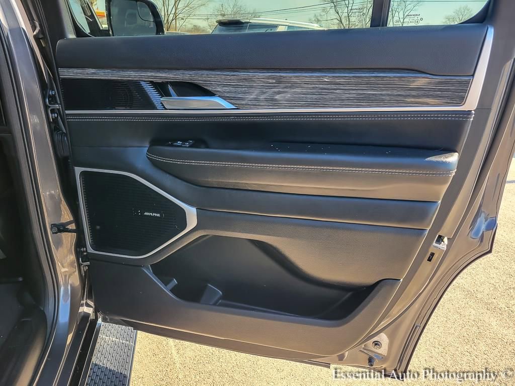 Used 2022 Jeep Wagoneer Series II image 21