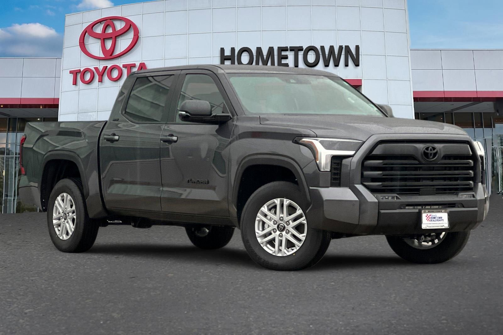 New 2026 Toyota Tundra SR5 w/ SR5 Premium Package video 2