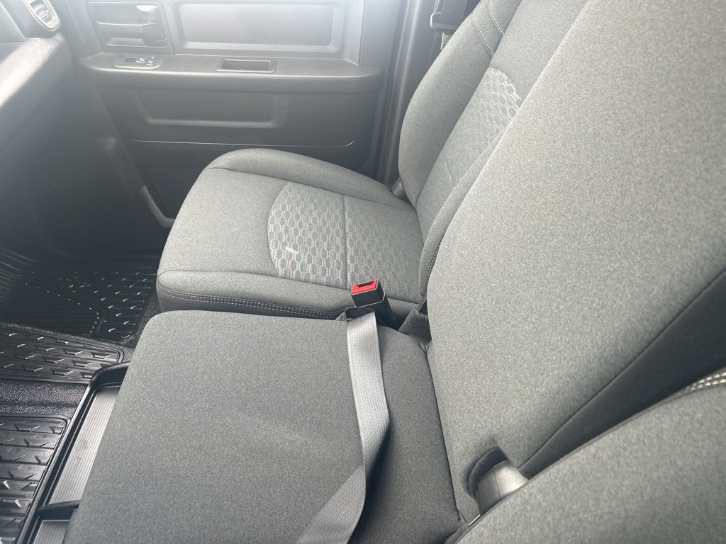 New 2026 RAM 3500 Tradesman AWD/4WD image 13