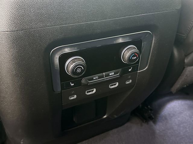 Used 2024 Chevrolet Tahoe Premier w/ Advanced Technology Package AWD/4WD image 27