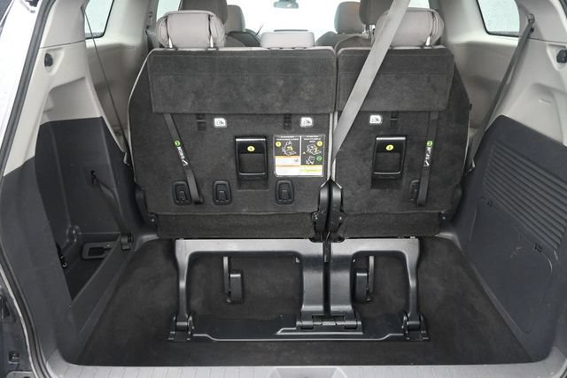 Used 2021 Toyota Sienna LE FWD image 34