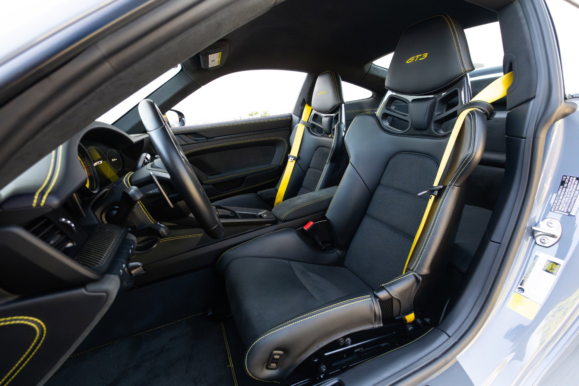 Used 2023 Porsche 911 GT3 RWD image 5