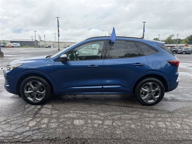 Certified 2023 Ford Escape ST-Line w/ Tech Pack #1 AWD/4WD image 15