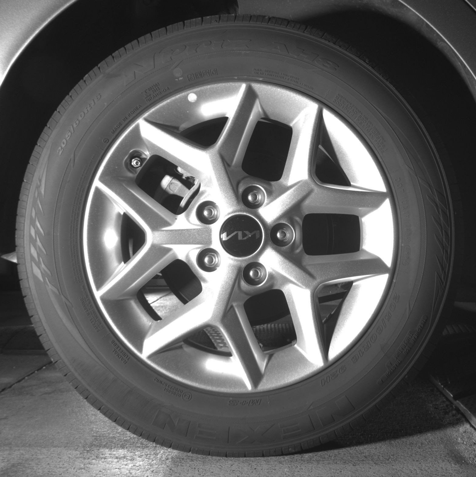 Used 2025 Kia Soul LX w/ LX Technology Package FWD image 18