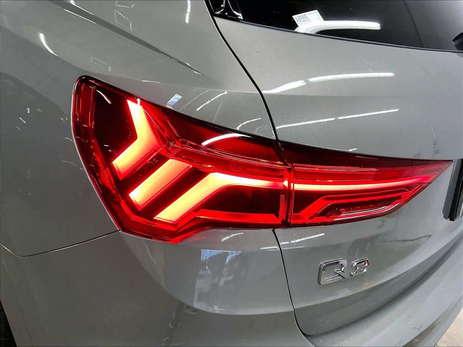Certified 2025 Audi Q3 2.0T Premium image 31