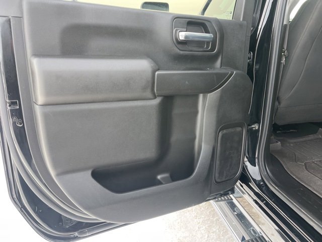 Used 2021 Chevrolet Silverado 2500 Custom w/ Custom Value Package image 37