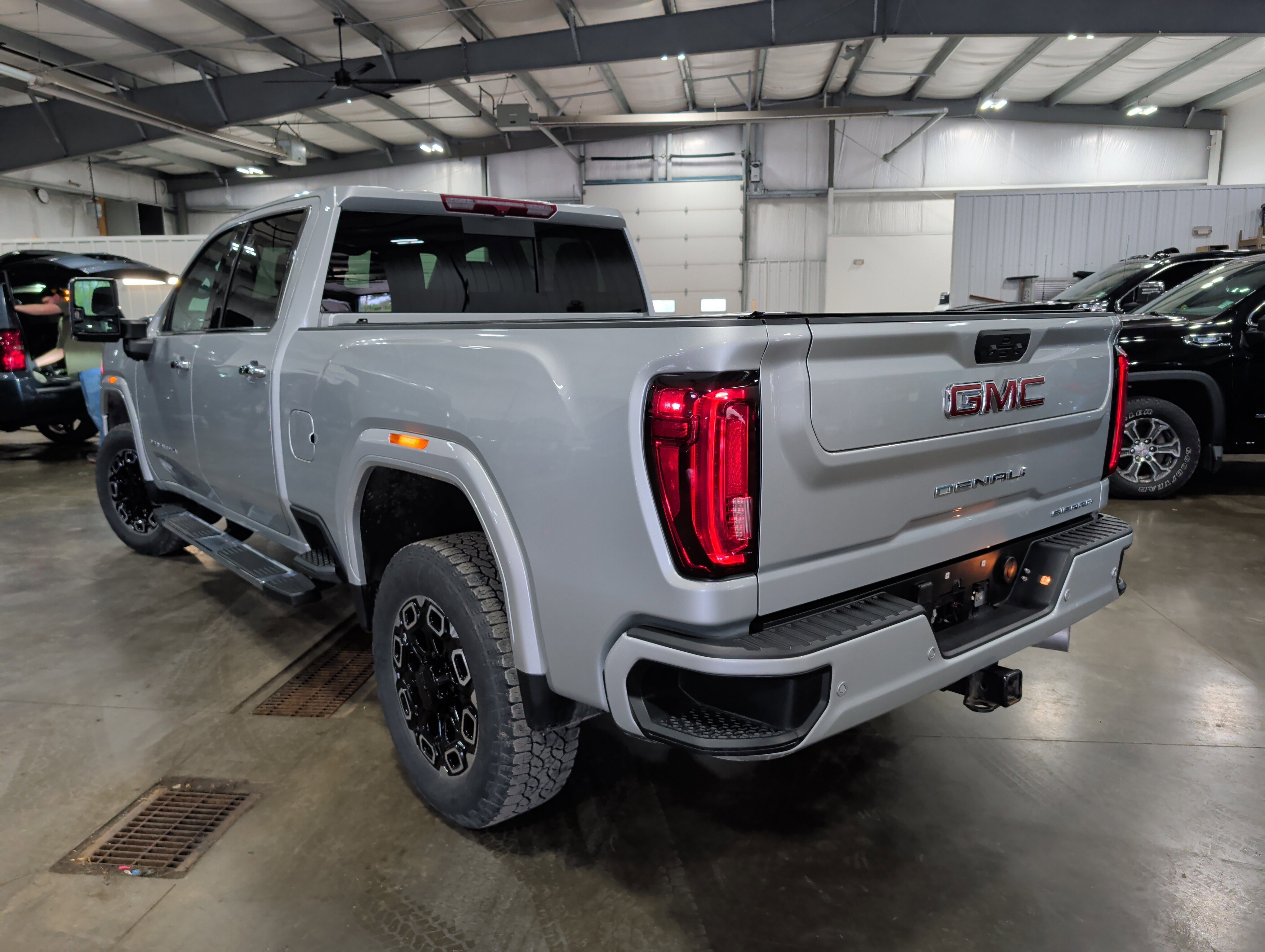 Used 2023 GMC Sierra 2500 Denali image 4