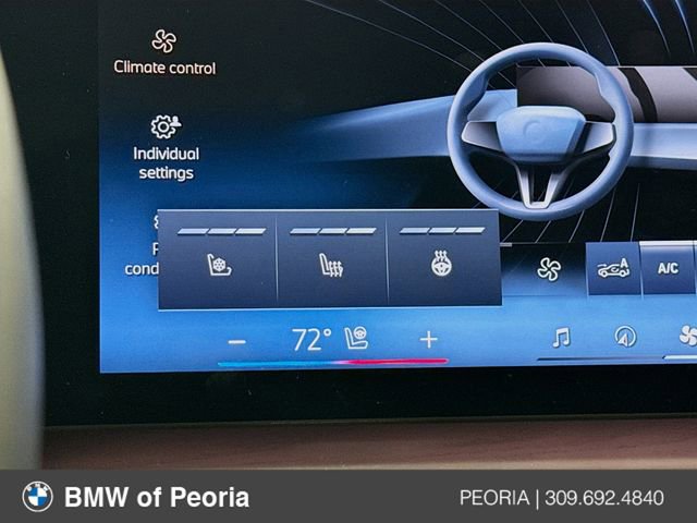 Used 2024 BMW 760i xDrive w/ Executive Package image 21