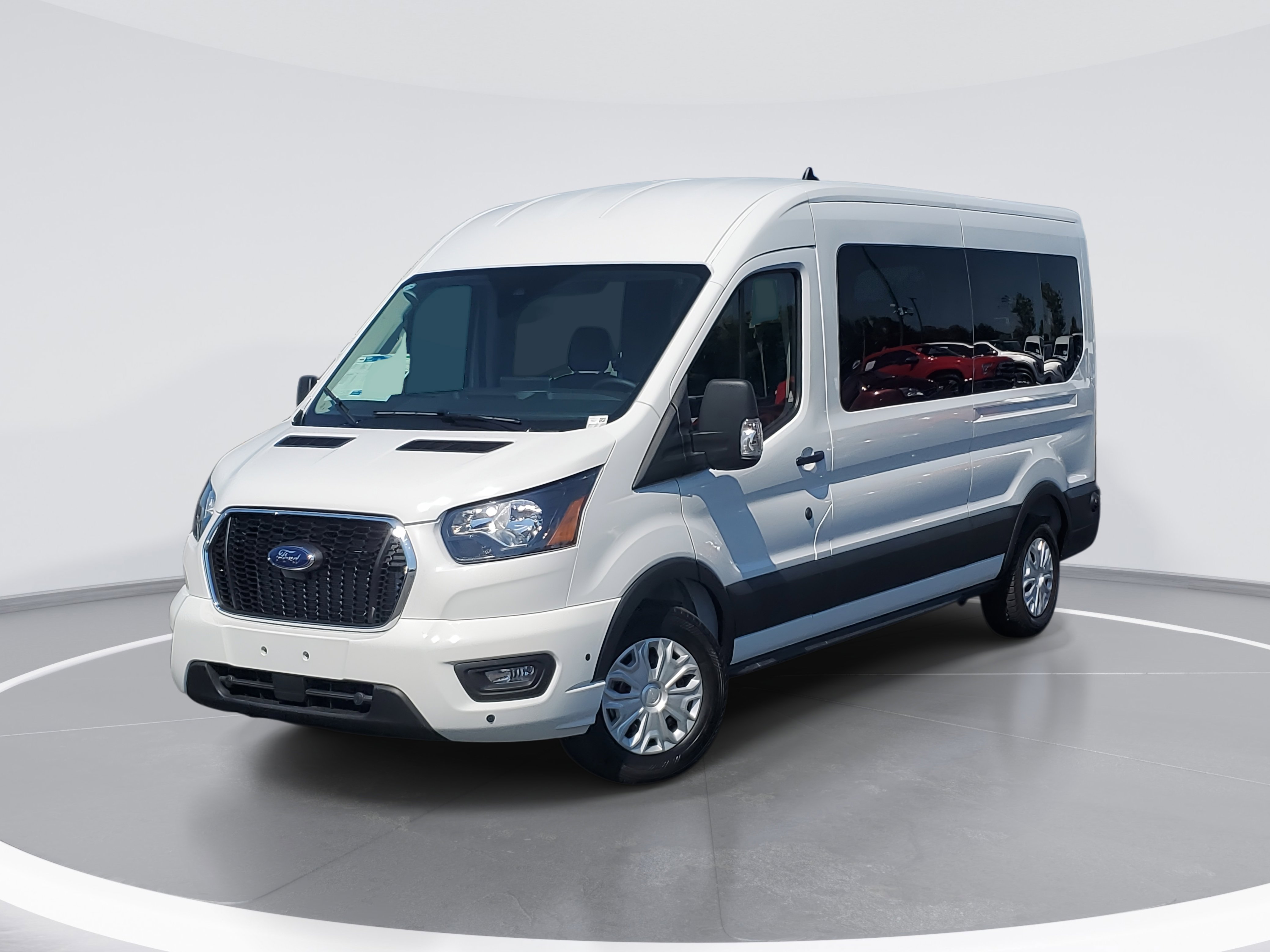 New 2025 Ford Transit 350 XLT image 1