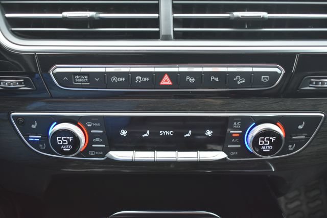 Used 2019 Audi Q7 3.0T Premium Plus w/ Premium Plus Package AWD/4WD image 30