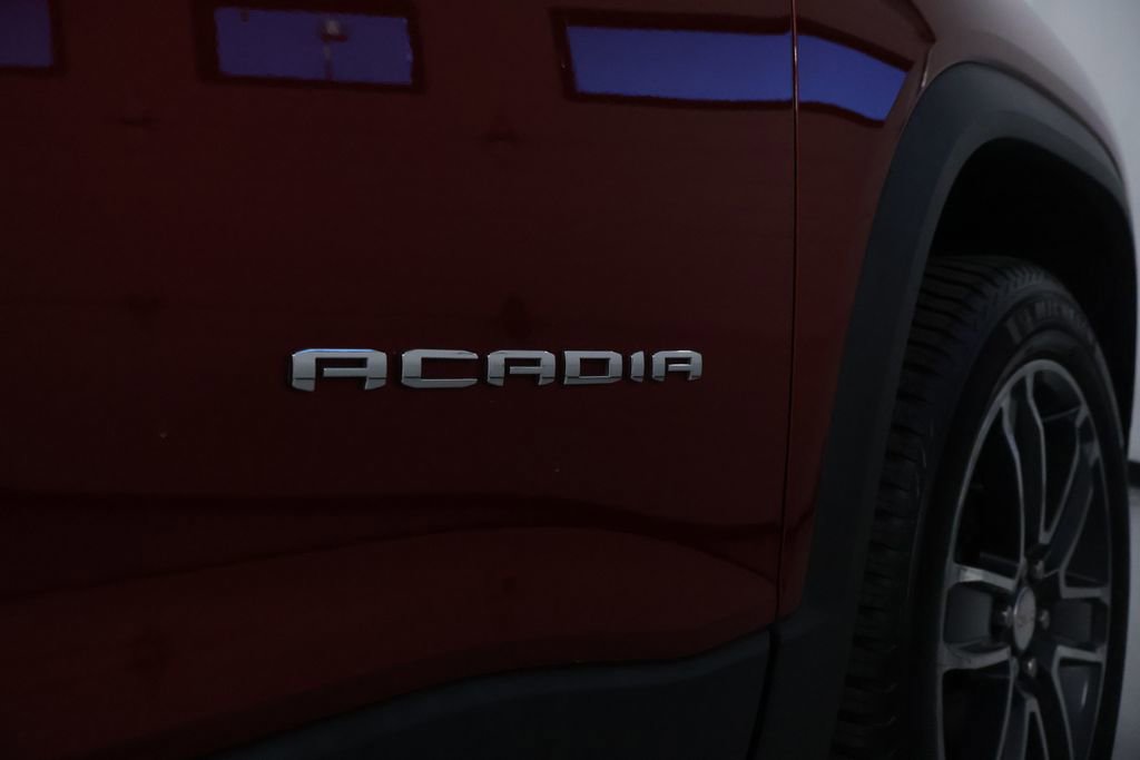 Used 2021 GMC Acadia SLT w/ LPO, Floor Liner Package image 10