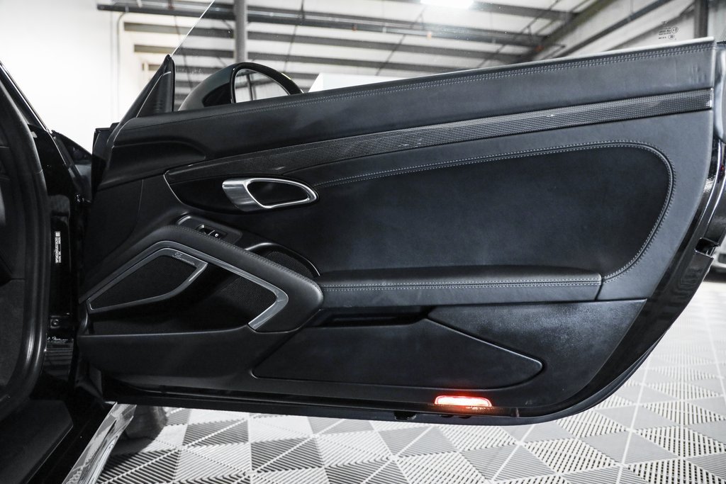 Used 2018 Porsche 911 Turbo S image 20