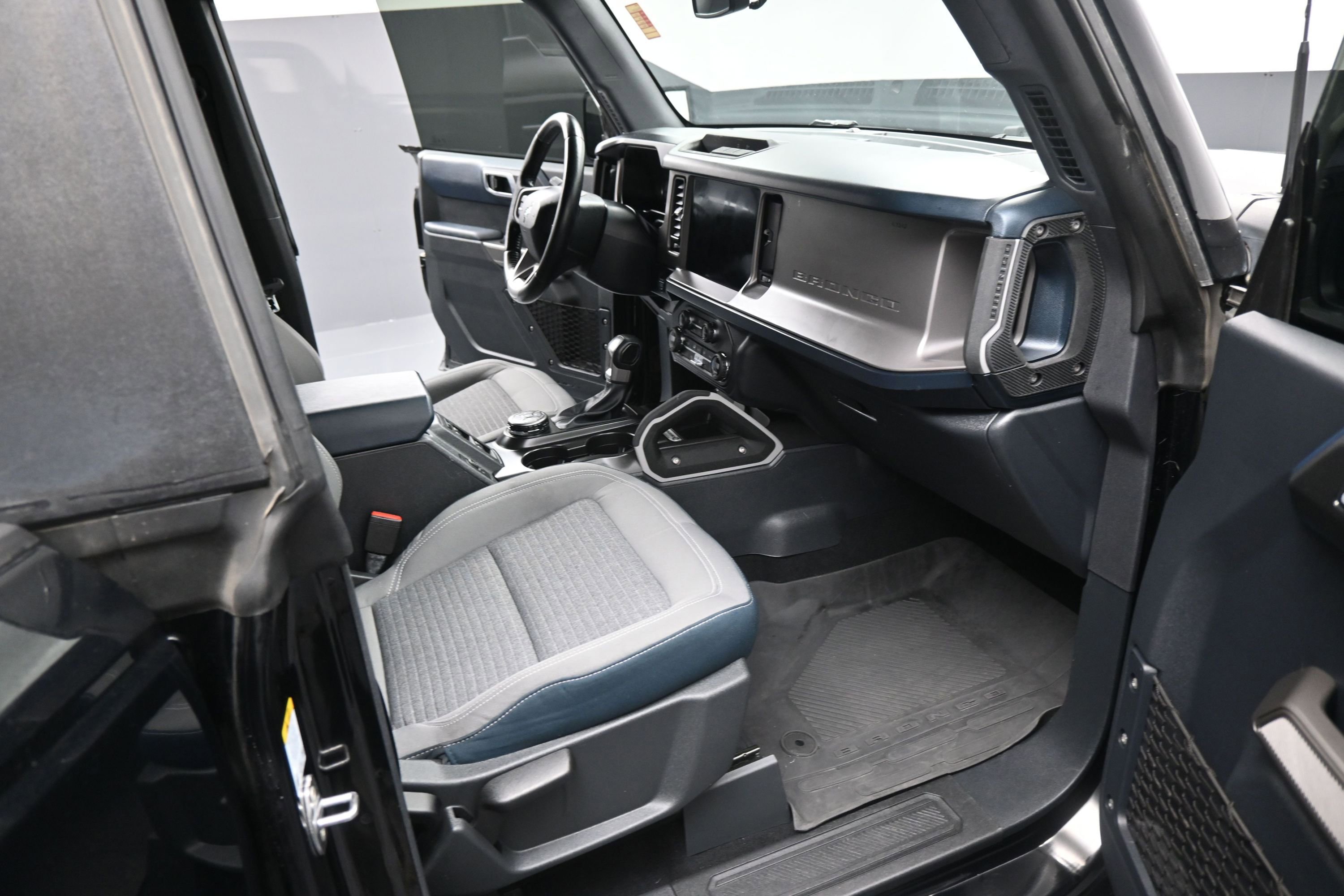 Used 2021 Ford Bronco Outer Banks AWD/4WD image 19