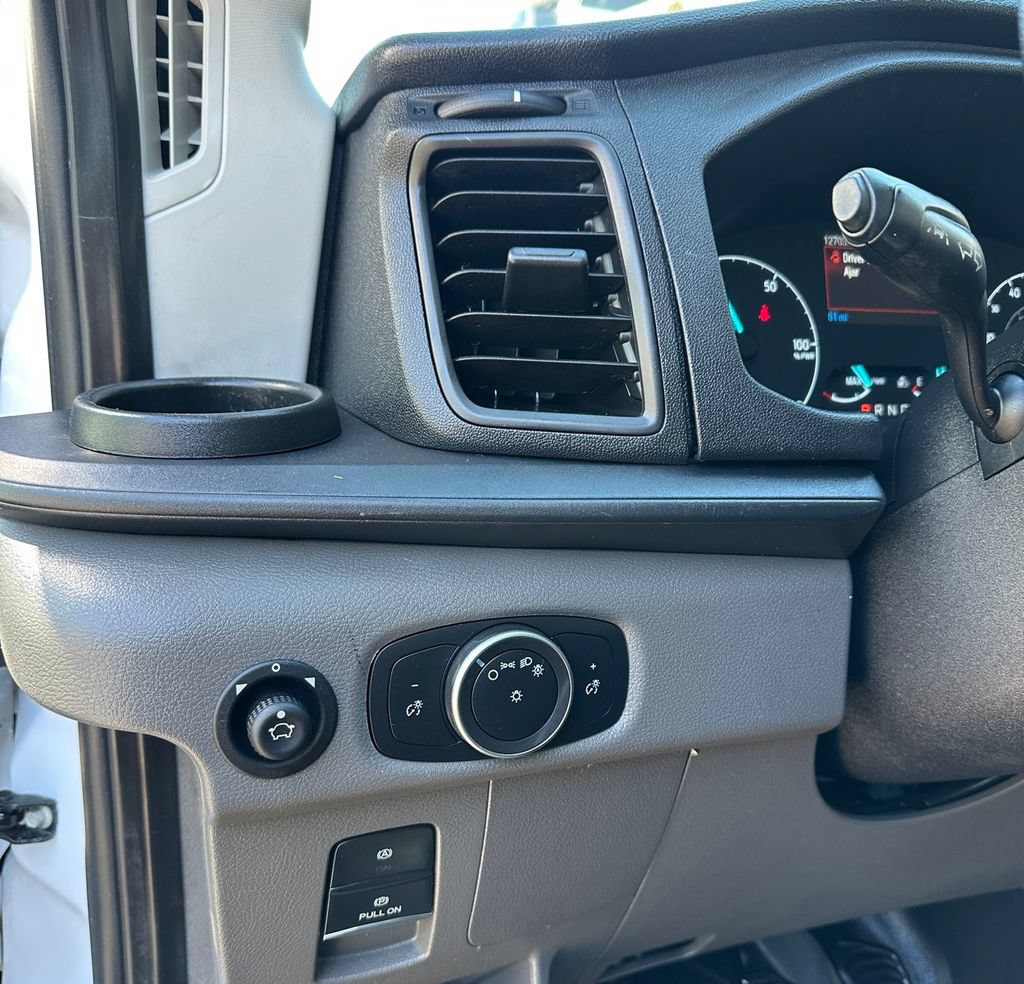 Used 2023 Ford E-Transit Medium Roof RWD image 13