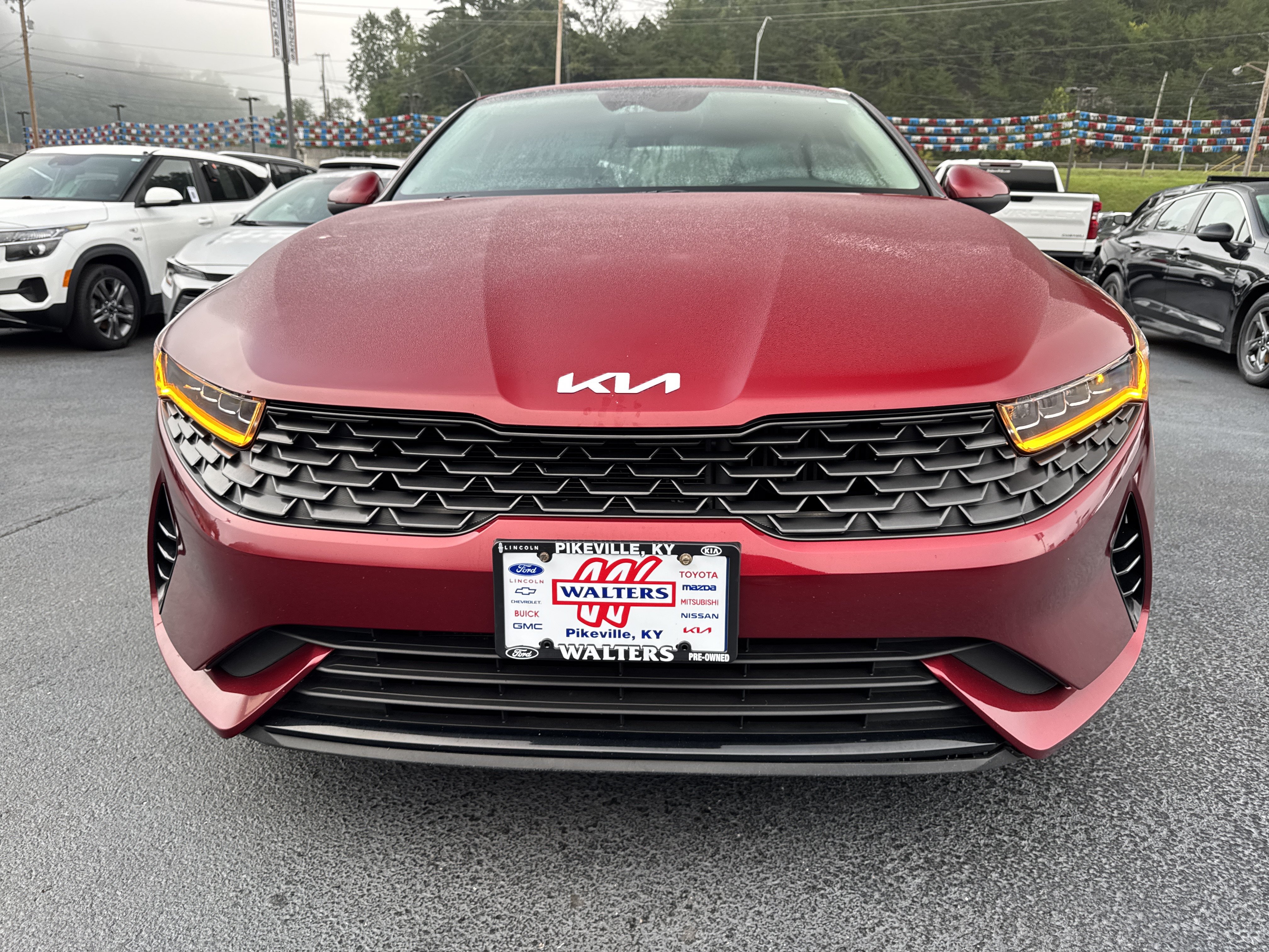 Used 2023 Kia K5 LXS FWD image 2