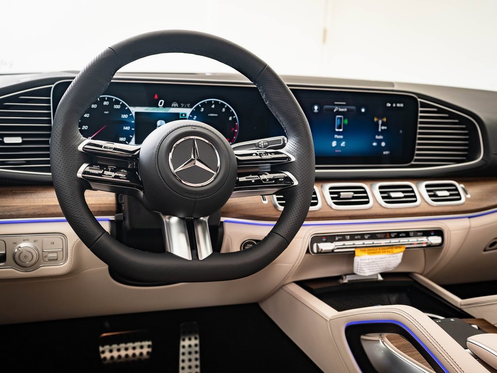 New 2026 Mercedes-Benz GLS 580 4MATIC image 4