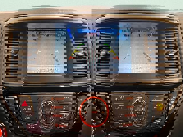 Used 2020 Nissan Pathfinder S image 27