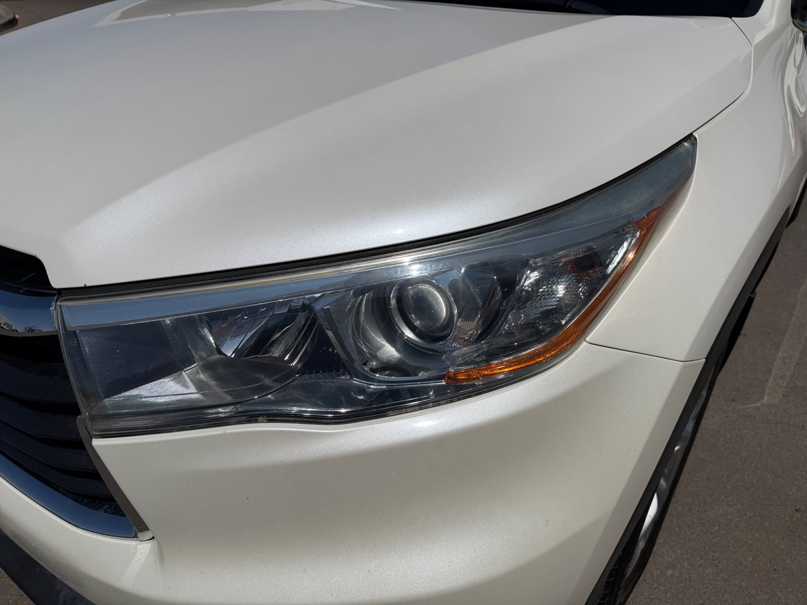 Used 2016 Toyota Highlander Limited AWD/4WD image 9
