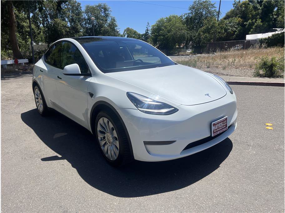 Used 2020 Tesla Model Y Long Range AWD/4WD image 1