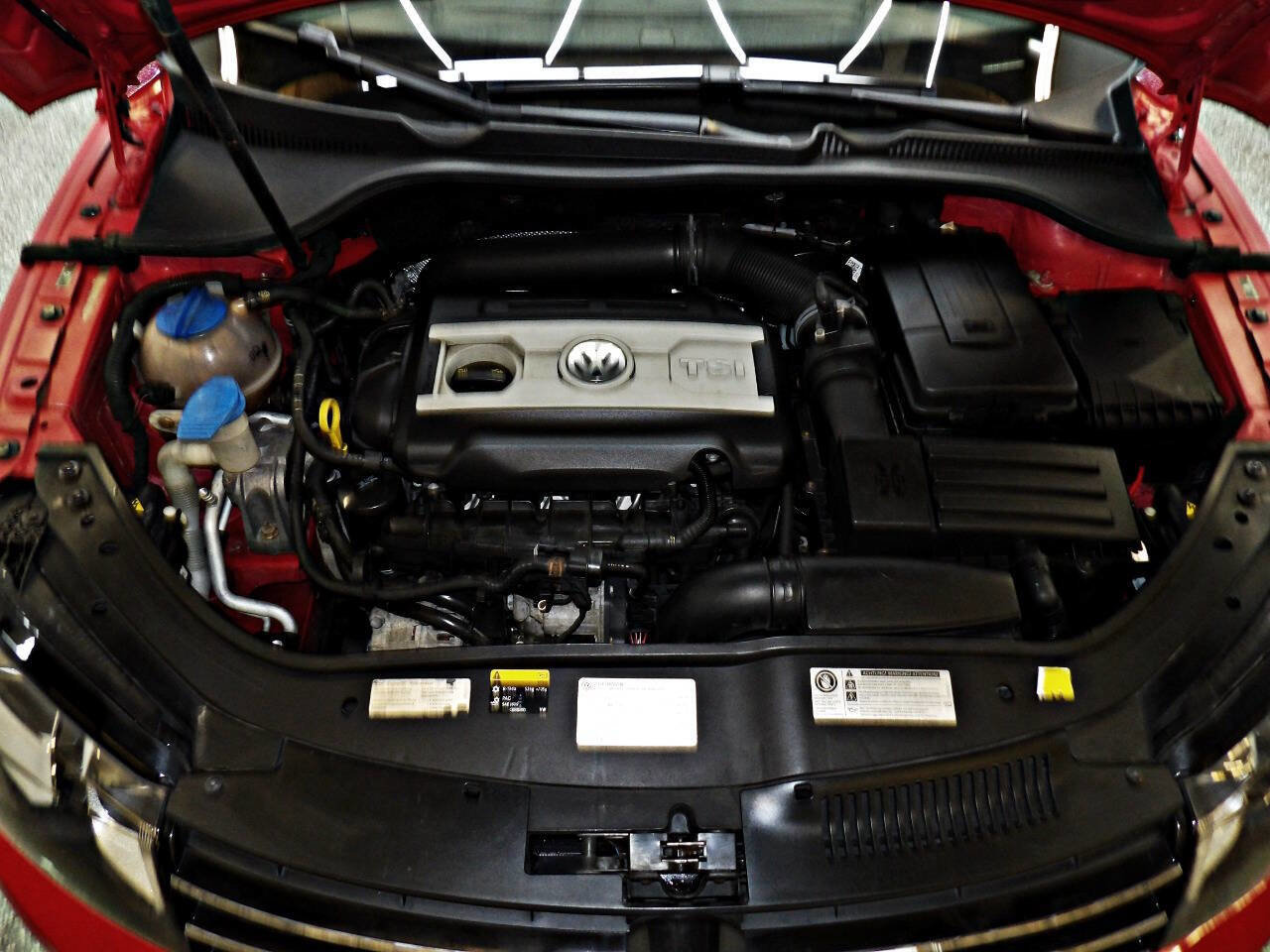 Used 2014 Volkswagen Eos image 19