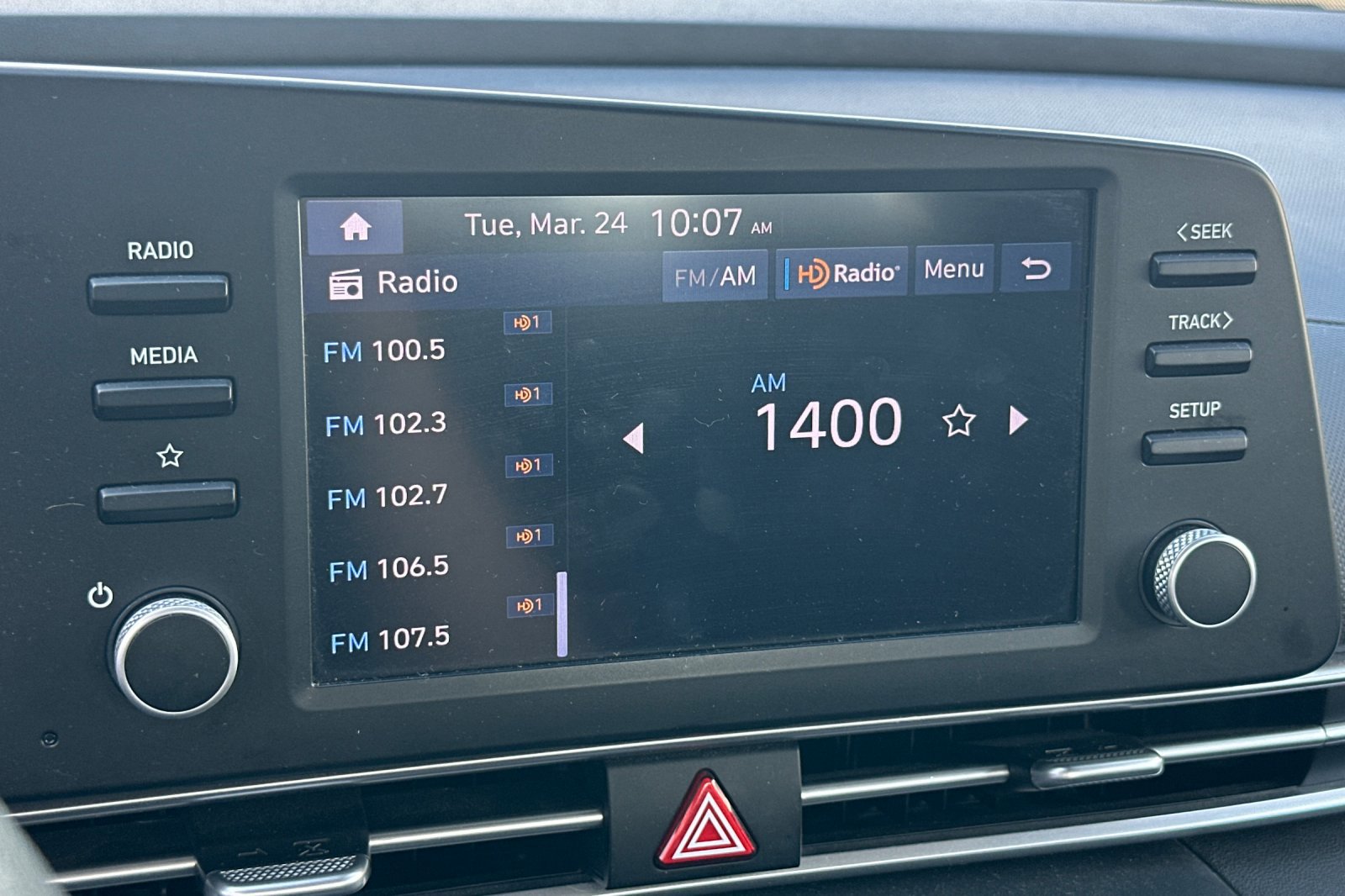 Used 2024 Hyundai Elantra SE FWD image 17