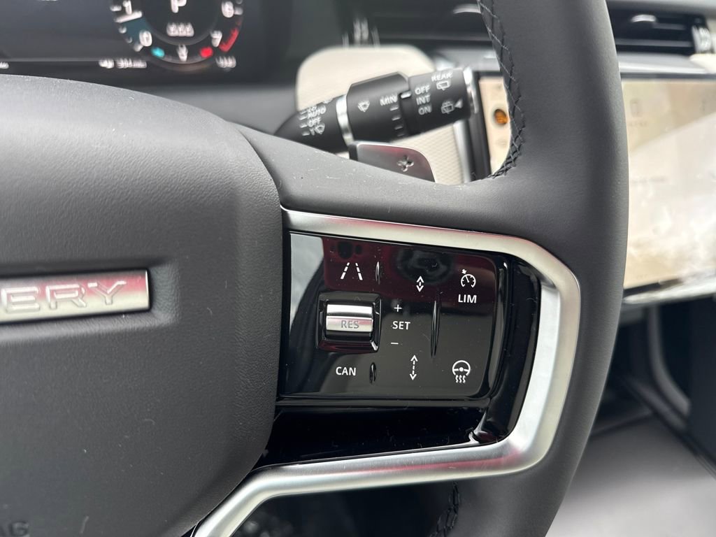 New 2025 Land Rover Discovery Sport Dynamic SE AWD/4WD image 21