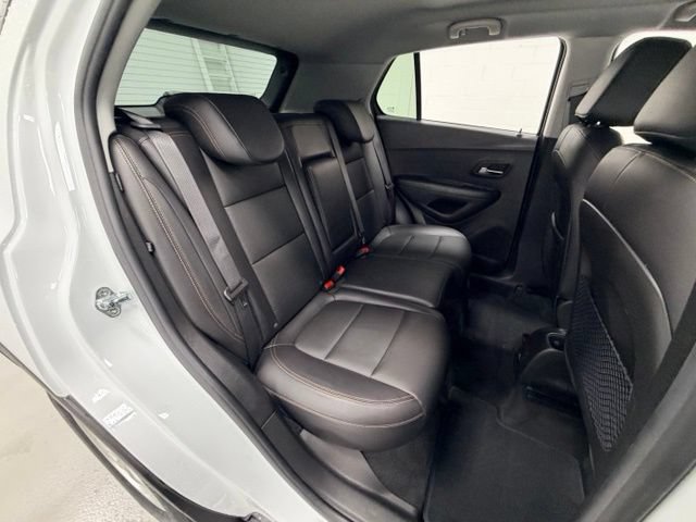Certified 2021 Chevrolet Trax LT w/ Premium Seat Package FWD image 23