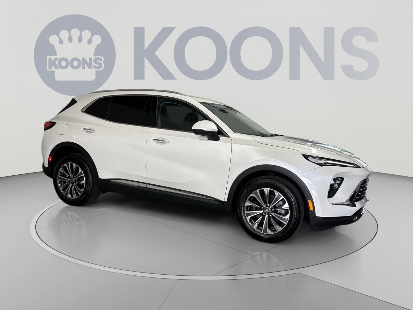 Used 2025 Buick Envision Preferred AWD/4WD image 2