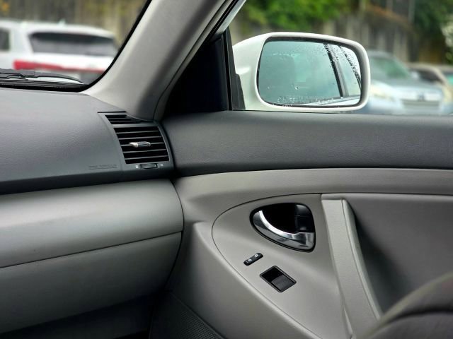 Used 2009 Toyota Camry Hybrid image 22